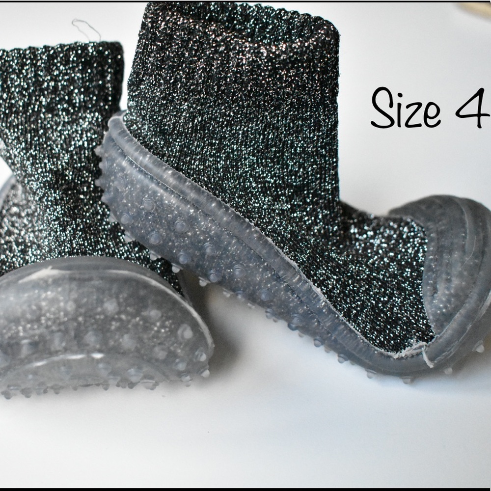 Walking shoes